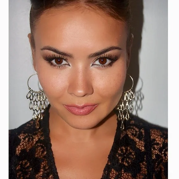 Stella & Dot | Exotically Gorgeous WHITE GOLD Vintage Retired Tigress Ea… - Picture 9 of 11